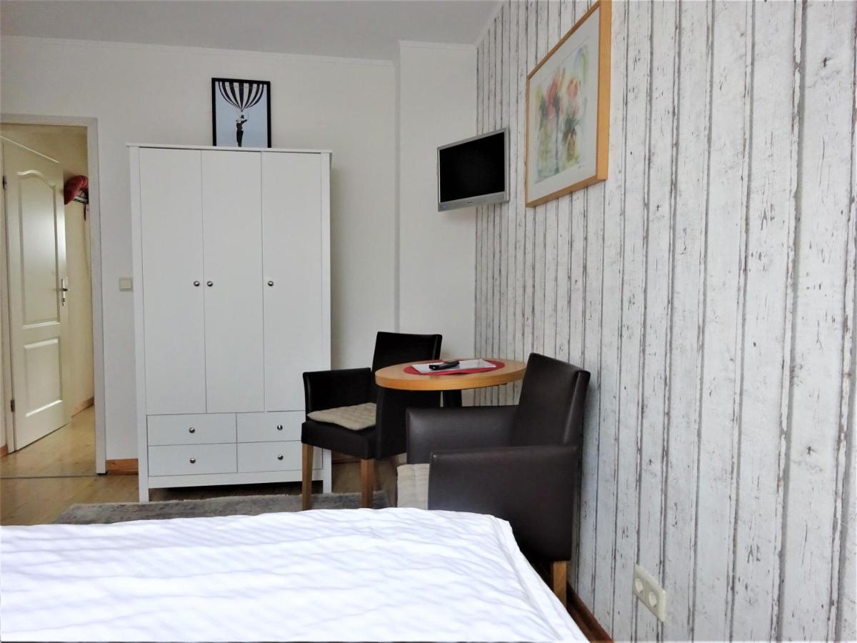 Hotel Pension Zur Faehrbruecke Stralsund Exteriér fotografie