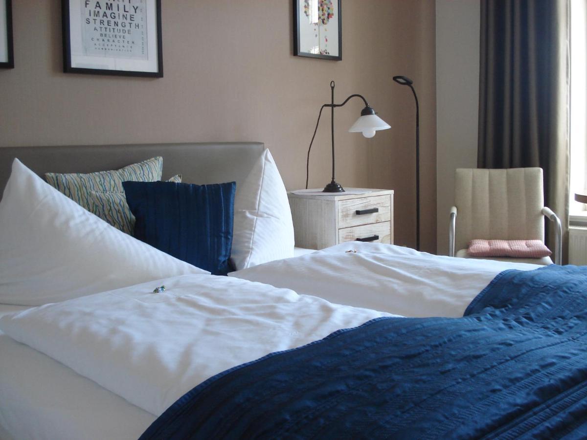 Hotel Pension Zur Faehrbruecke Stralsund Exteriér fotografie